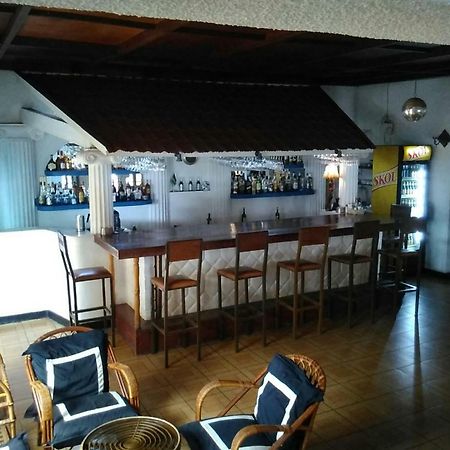 Hotel Restaurant Hellenique Appartements キガリ エクステリア 写真