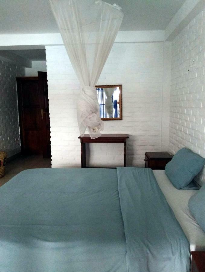 Hotel Restaurant Hellenique Appartements キガリ エクステリア 写真